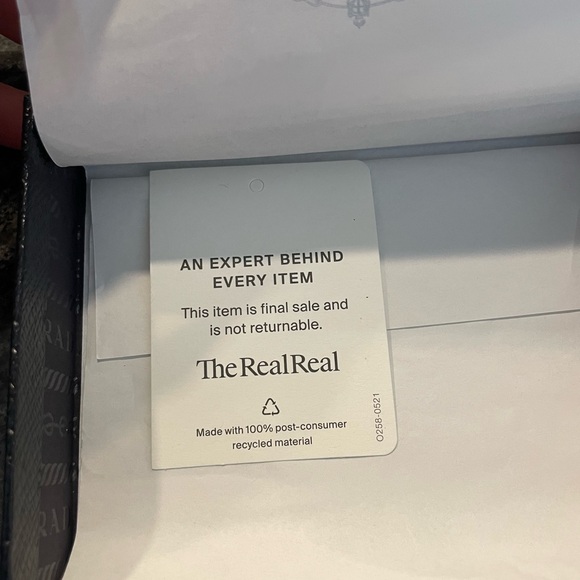 Authentic Prada Pink Cardholder - Picture 6 of 7